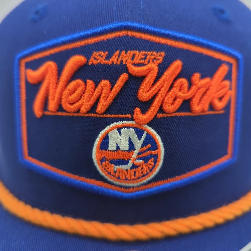 New Era 9SEVENTY New York Islanders Hat Blue White Mesh Stretch Snapback NHL Cap